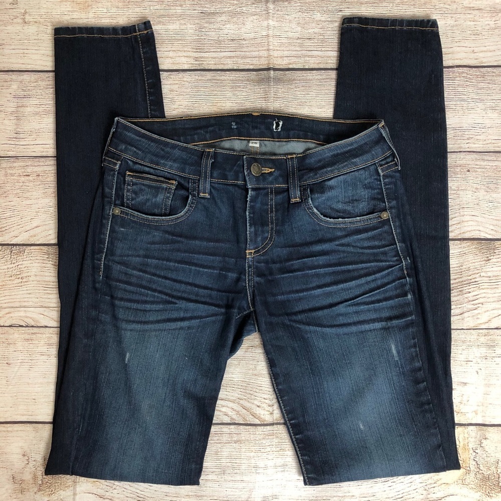 Wildfox Distressed Whiskered Skinny Jeans 26